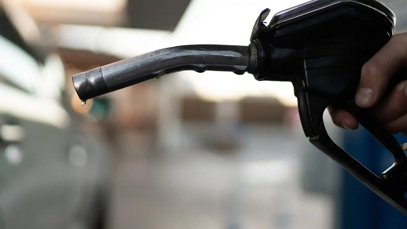 Aracınızın Yakıt Tüketimini Artırabilecek Faktörler - Otoban Faresi Araba & Motosiklet Aksesuarları - otobanfaresi - 3d formula1 - formula1