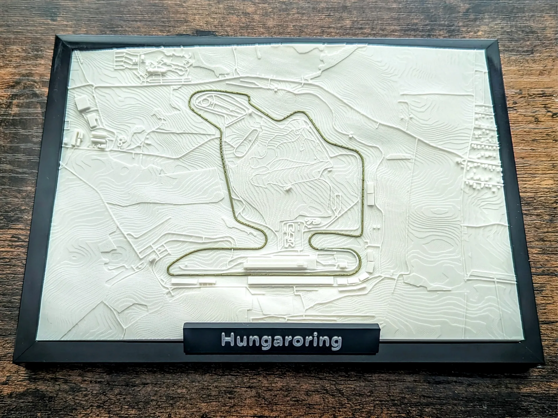 Hungaroring 3D Pist Haritası | Hungarian Grand Prix Duvar Dekoru | Değiştirilebilir Formula 1 Panosu (19x14 cm) - Otoban Faresi Araba & Motosiklet Aksesuarları - otobanfaresi - 3d formula1 - formula1