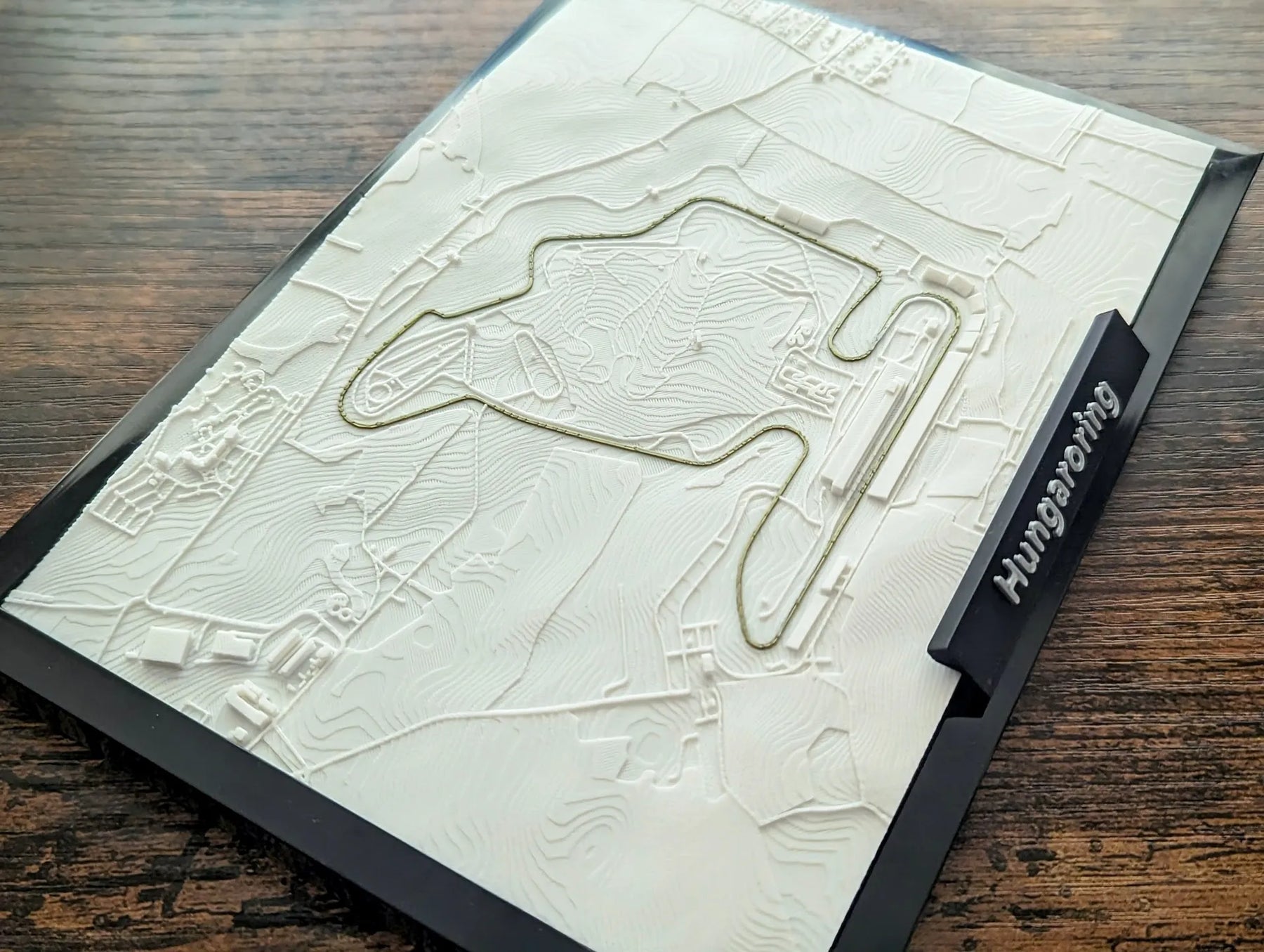 Hungaroring 3D Pist Haritası | Hungarian Grand Prix Duvar Dekoru | Değiştirilebilir Formula 1 Panosu (19x14 cm) - Otoban Faresi Araba & Motosiklet Aksesuarları - otobanfaresi - 3d formula1 - formula1