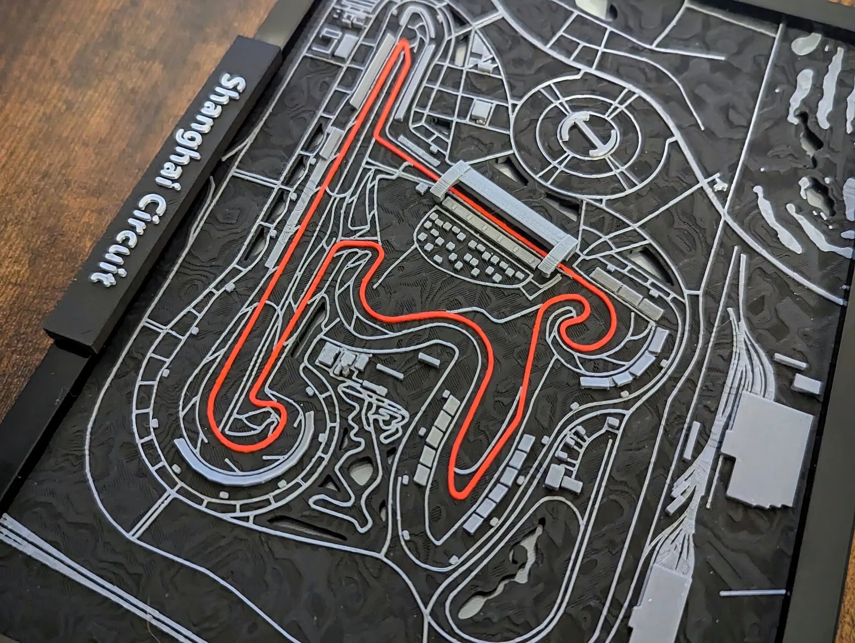 Shanghai Circuit 3D Pist Haritası | Chinese Grand Prix Duvar Dekoru | Değiştirilebilir Formula 1 Panosu (19x14 cm) - Otoban Faresi Araba & Motosiklet Aksesuarları - otobanfaresi - 3d formula1 - formula1