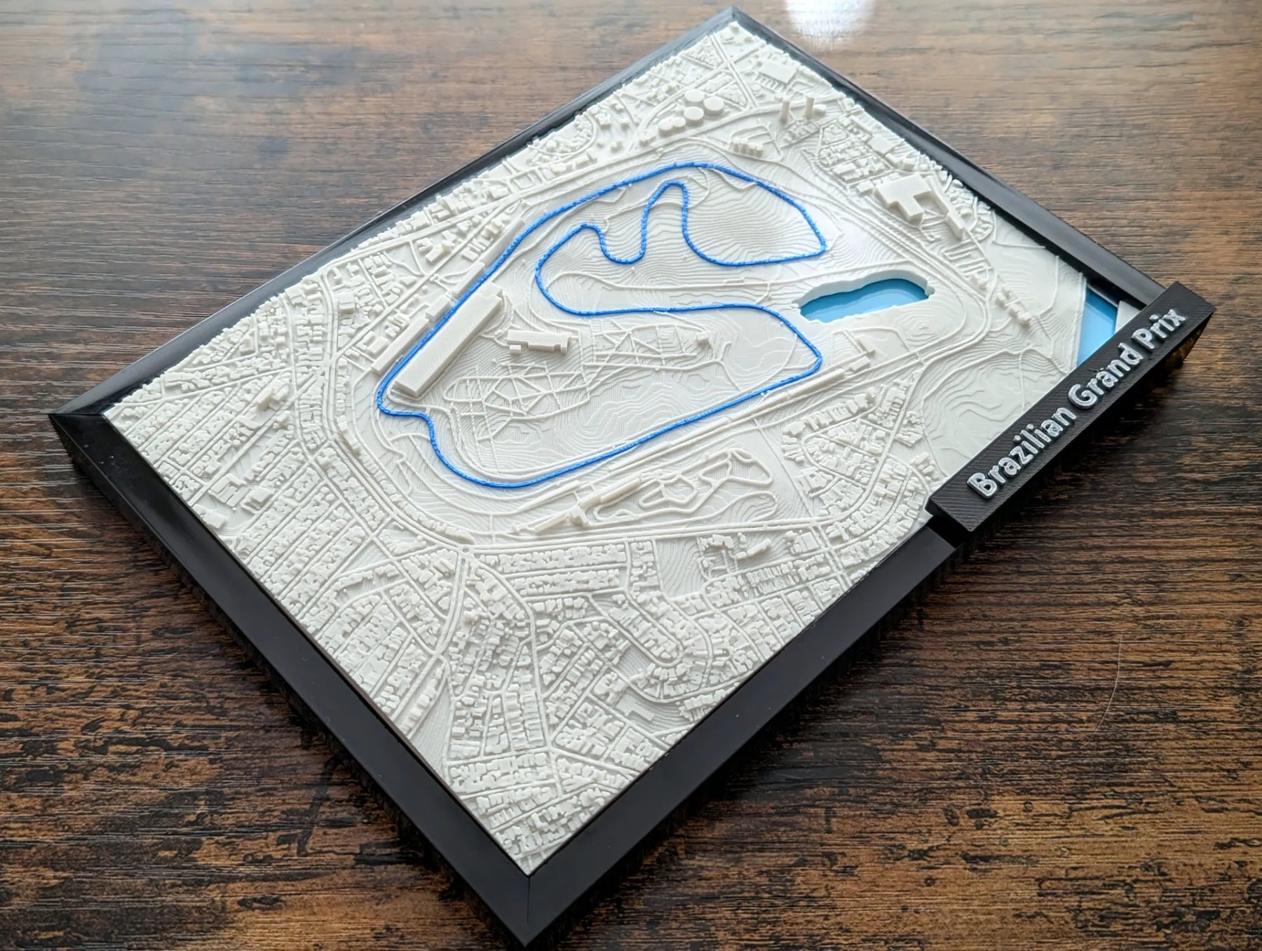 Brazilian Grand Prix 3D Pist Haritası | Interlagos F1 Duvar Dekoru | Değiştirilebilir Pist Panosu (19x14 cm) - Otoban Faresi Araba & Motosiklet Aksesuarları - otobanfaresi - 3d formula1 - formula1