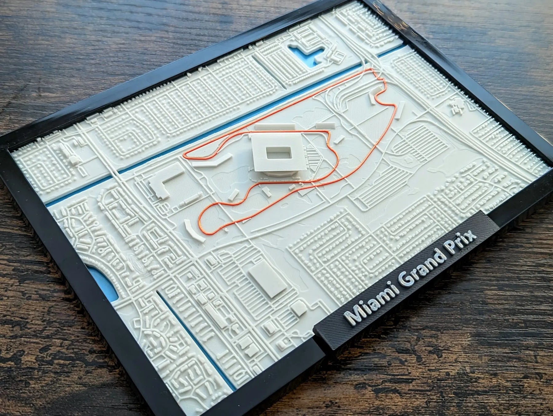 Miami Grand Prix 3D Pist Haritası | Miami International Autodrome Duvar Dekoru | Değiştirilebilir F1 Panosu (19x14 cm) - Otoban Faresi Araba & Motosiklet Aksesuarları - otobanfaresi - 3d formula1 - formula1