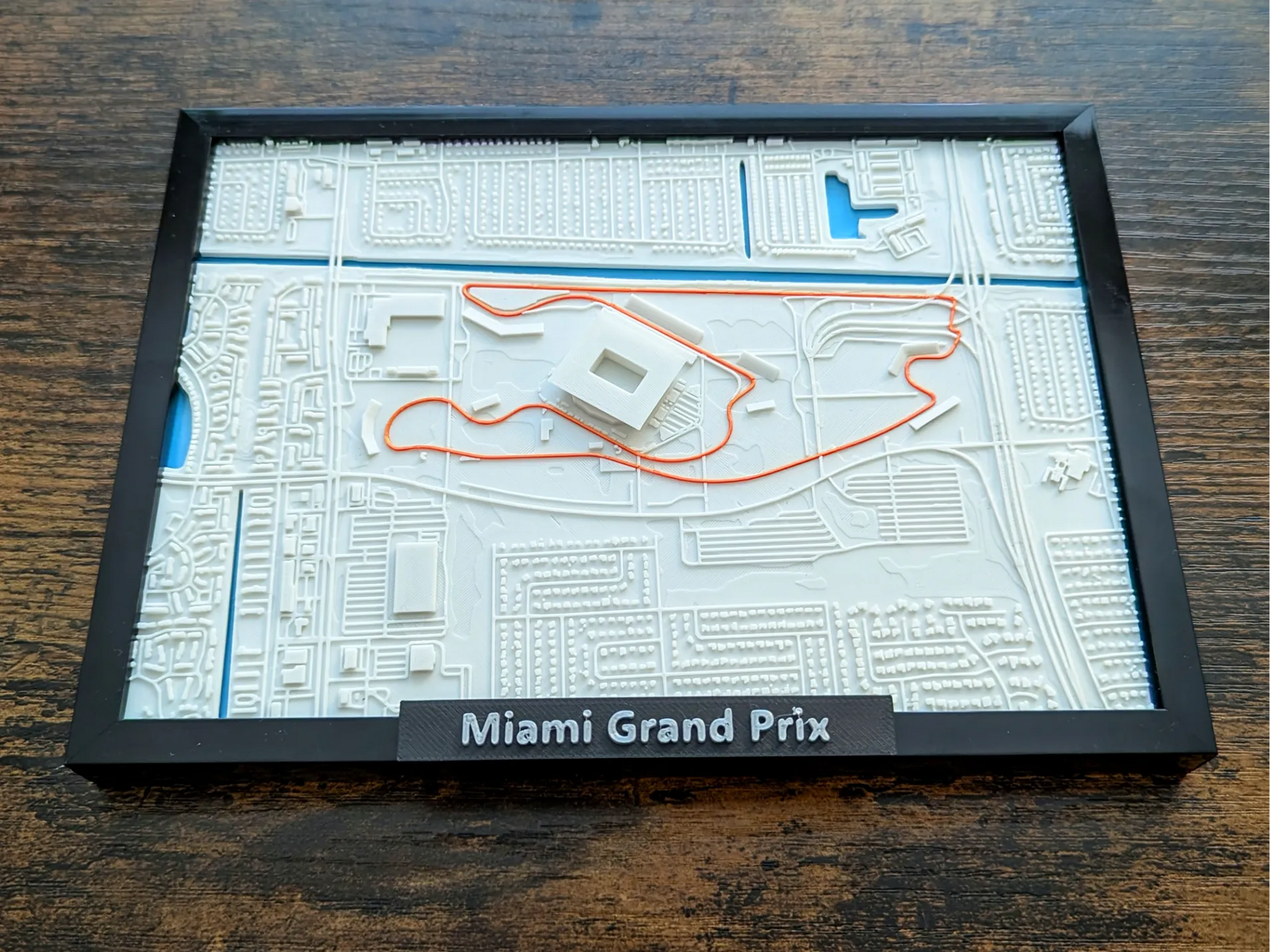 Miami Grand Prix 3D Pist Haritası | Miami International Autodrome Duvar Dekoru | Değiştirilebilir F1 Panosu (19x14 cm) - Otoban Faresi Araba & Motosiklet Aksesuarları - otobanfaresi - 3d formula1 - formula1