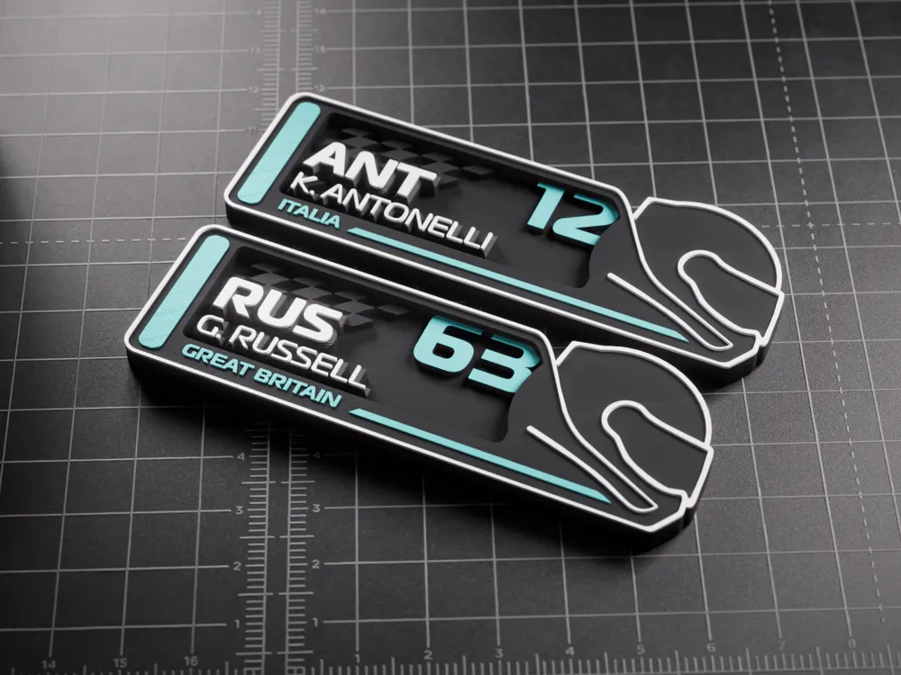 F1 Genç Yıldızlar Etiketi – ANT & RUS Tasarımlı 3D Koleksiyon Aksesuar Seti - Otoban Faresi Araba & Motosiklet Aksesuarları - otobanfaresi - 3d formula1 - formula1