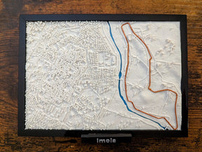 Imola 3D Pist Haritası | Autodromo Enzo e Dino Ferrari Duvar Dekoru | Değiştirilebilir Formula 1 Panosu (19x14 cm) - Otoban Faresi Araba & Motosiklet Aksesuarları - otobanfaresi - 3d formula1 - formula1